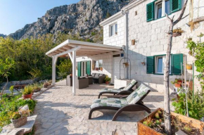 New Villa OLE, stone house, sea view, jacuzzi